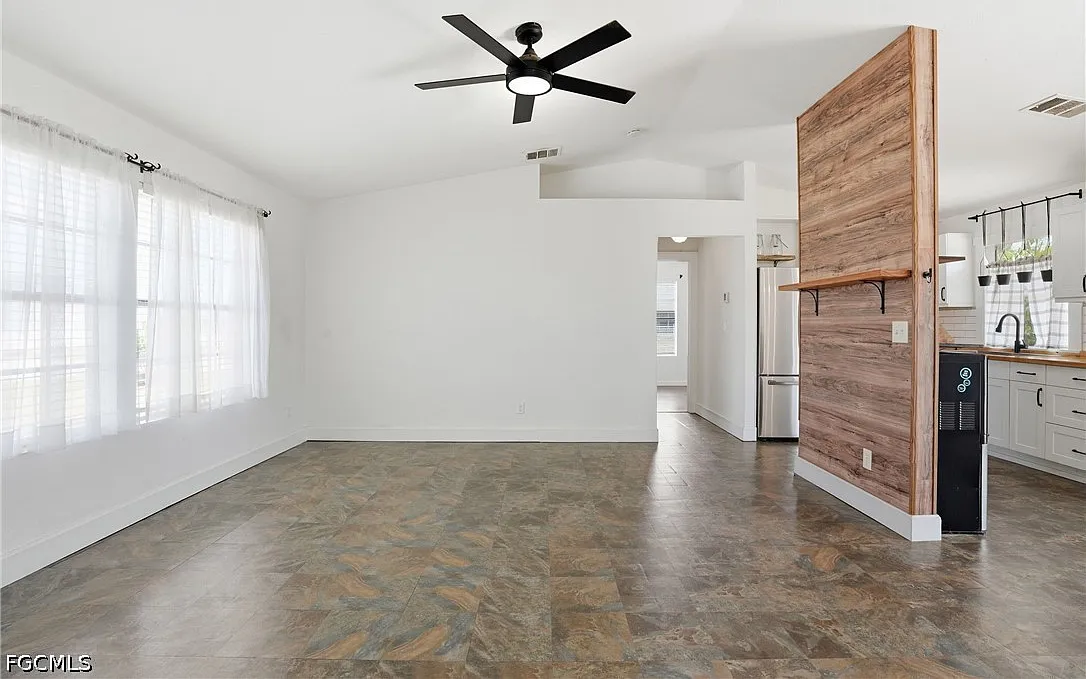 3 bed, 2.0 bath, 1116 sqft, $1,850 — Photo 4