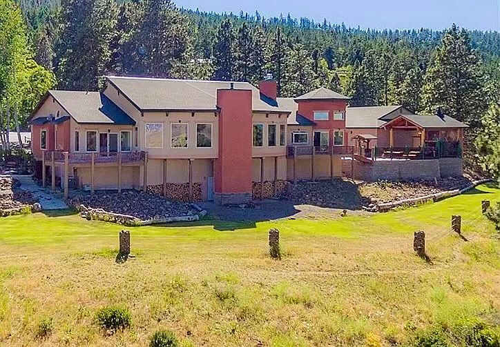 Main Lodge. Common access to residents. Laundry.