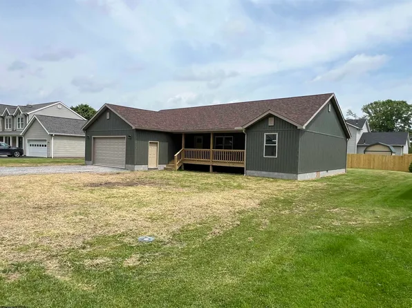 107 Valley Ct, Elkins, WV 26241
