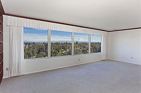4th image of 3201 Pacific Ave Unit 1002