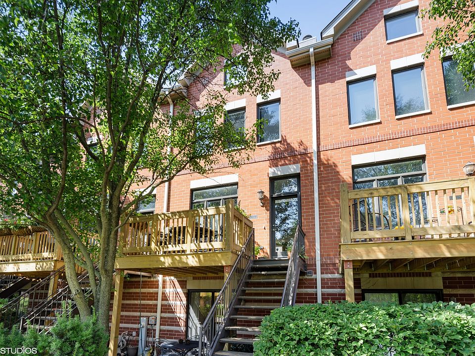 1st image of 1811 W Winnemac Ave Unit H