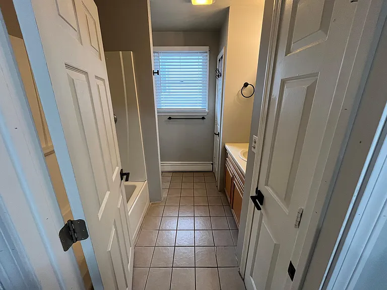 541 Admiral St #3 — Photo 6