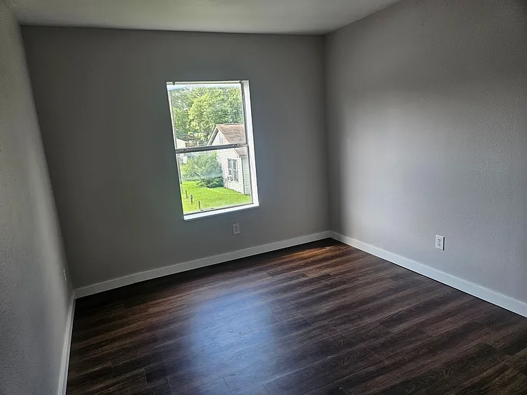 802 Abney Ave #D — Photo 9