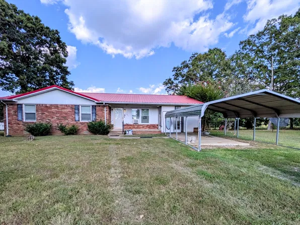 3416 Erin Rd, Mc Ewen, TN 37101