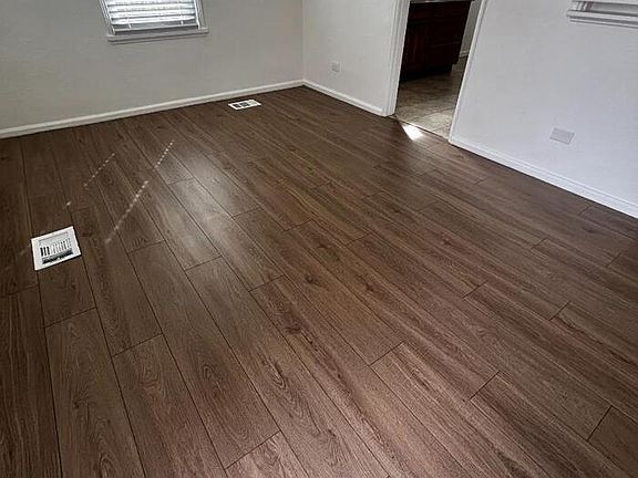 4th image of 4911 Clay St