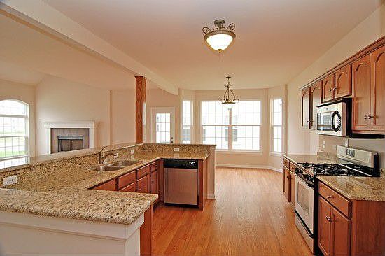 4th image of 25740 W Roundstone Ave