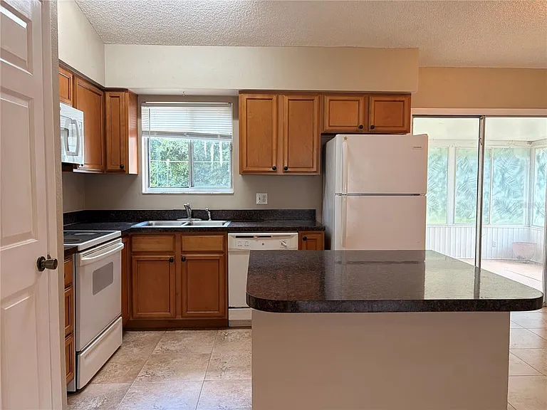 2965 Cottageville St — Photo 5