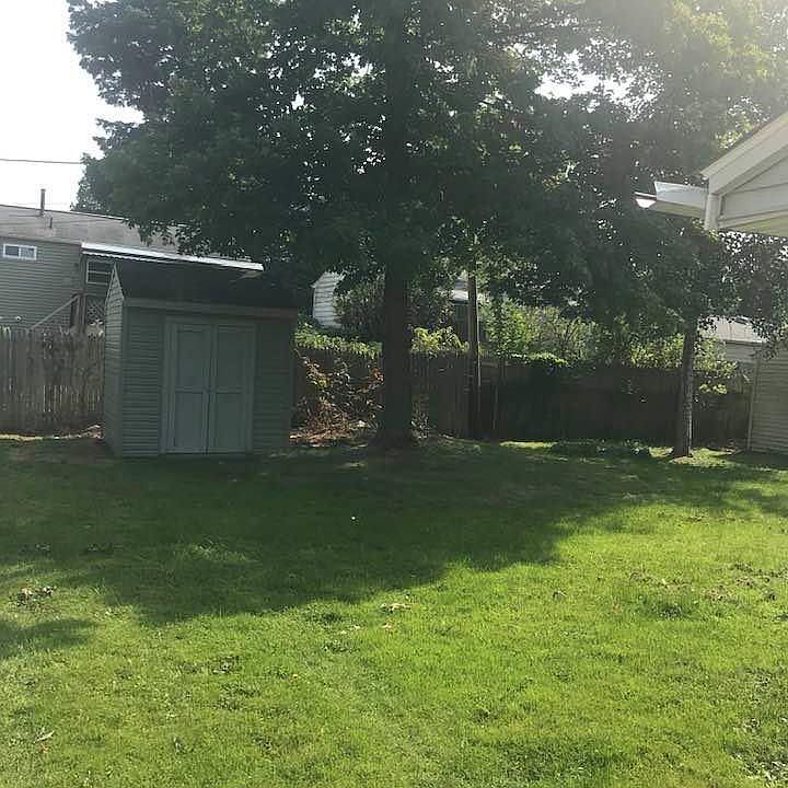 2nd image of 1475 Ansonia Ave