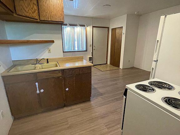 2nd image of 1320 NE Williams Dr #4