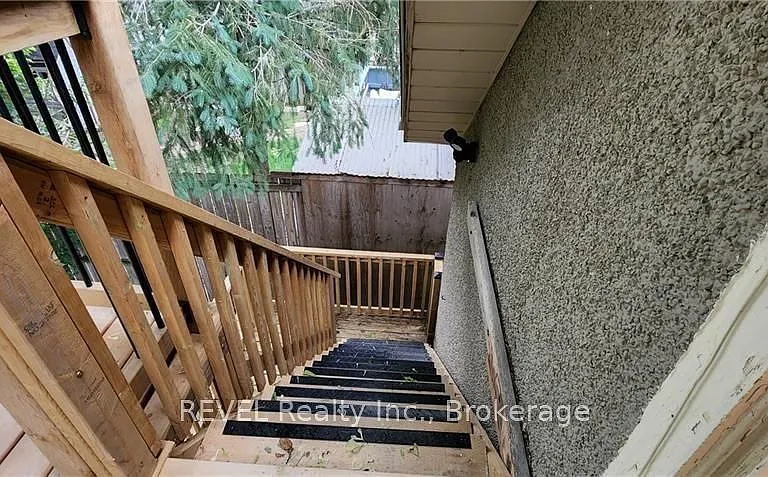 5 Linwood St #UPPER — Photo 13