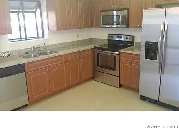 4th image of 254 SW 29th Ave #254