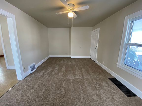 3rd image of 2612 Leland Ave