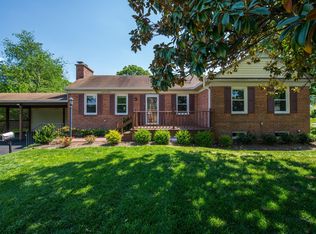 6915 Edgebrook Dr, Springfield, VA 22150