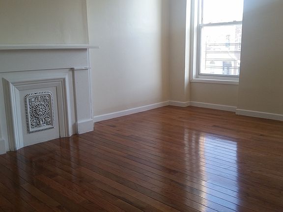4th image of 564 Halsey St #2