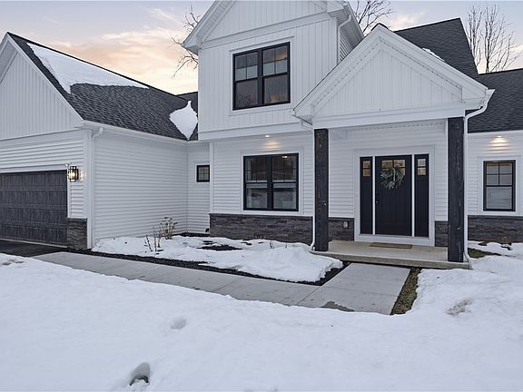 4th image of 5 Tall Castle Ln
