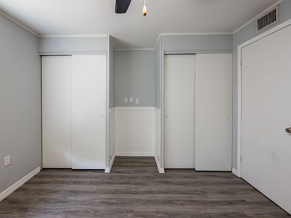 3rd image of 1872 Phillippi Shores Dr #4B