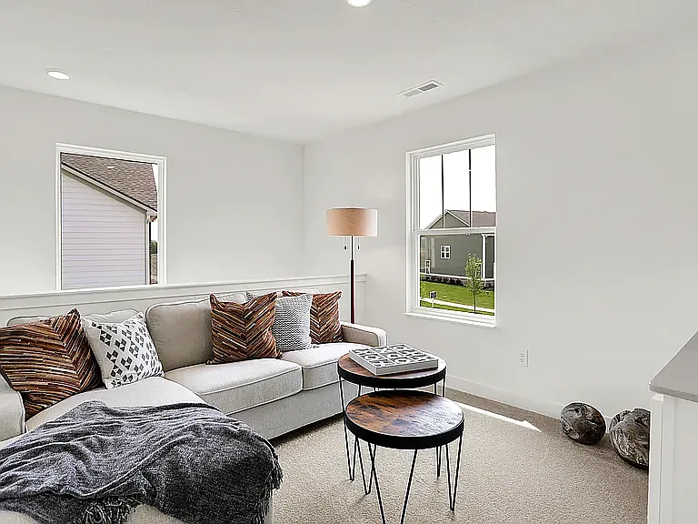 2868 Woods Edge Dr — Photo 5