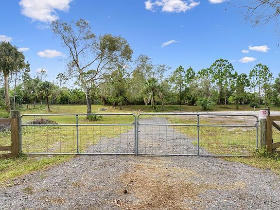 4th image of 4911 Grovers Road