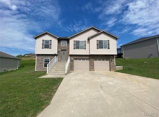 206 Sandstone Dr, Saint Robert, MO