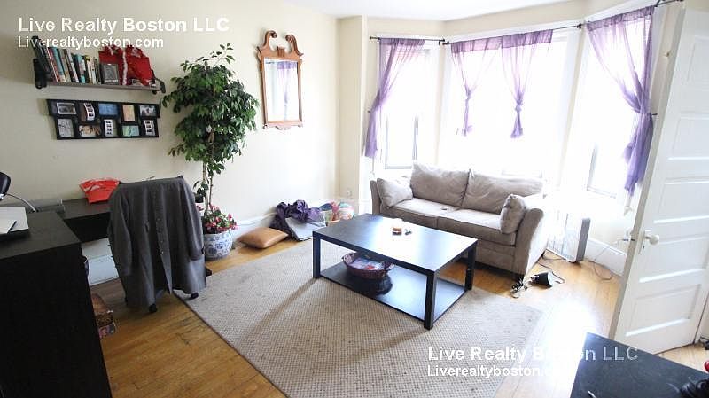 2nd image of 215 Harvard Ave APT 11