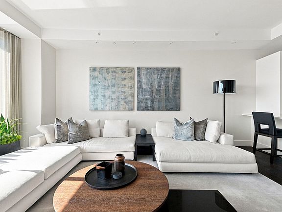 3rd image of 50 Liberty Dr #7E