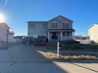 253 Kerstyn Dr, Wentzville, MO 63385
