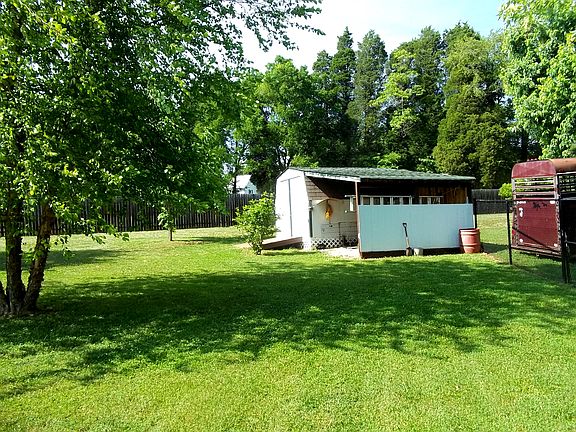 Storage Barn with security