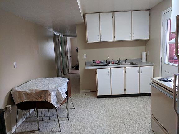 3rd image of 2996 W Shadow Dr