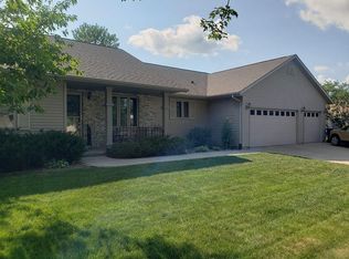 1433 Pine St, Onalaska, WI 54650