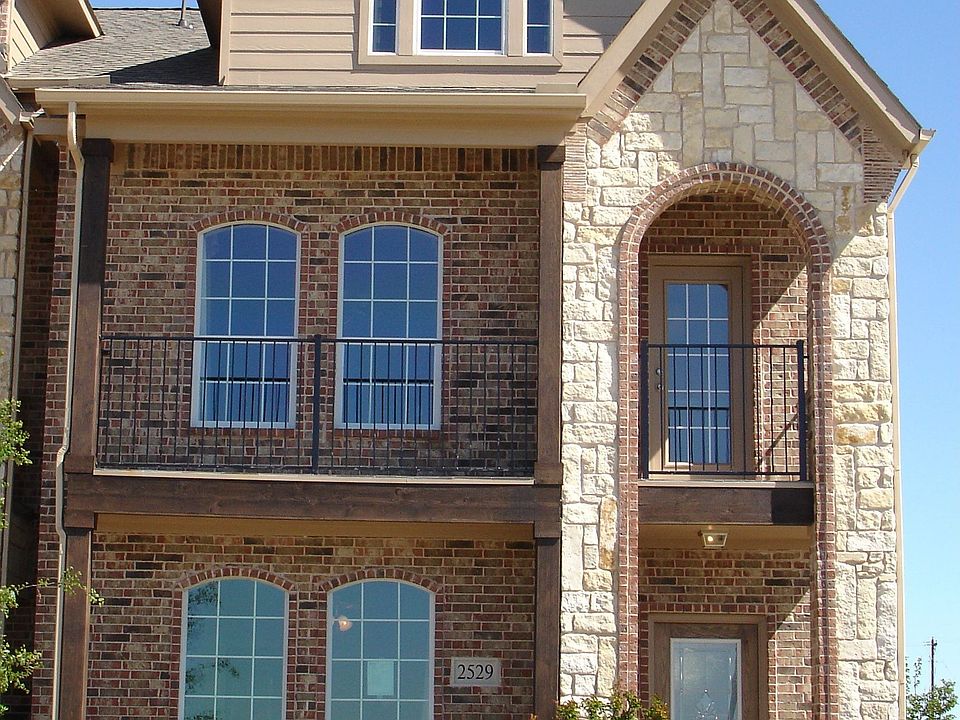 1st image of 2524 Bonnie Ln