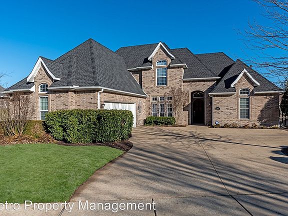 3rd image of 2303 S The Peaks Blvd
