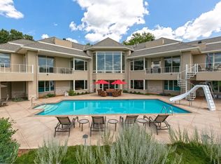 808 Great Oaks Trl, Eagan, MN 55123