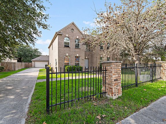 2nd image of 4325 GOLDEN OAK