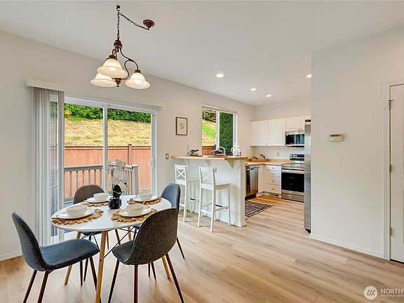 5th image of 13515 69th Avenue SE