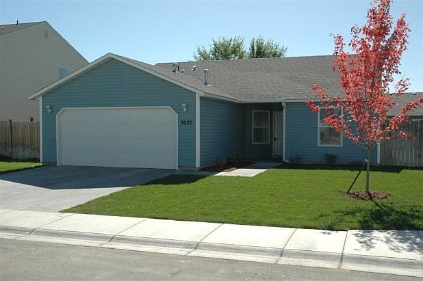 1st image of 3020 Arcadian Dr