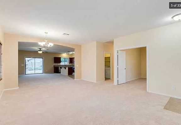 3rd image of 1252 E Birdland Dr