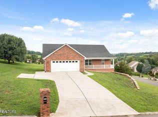 2039 James Rd, Sevierville, TN 37876