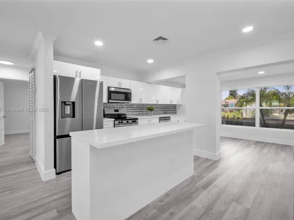 1840 NW 32nd St, Oakland Park, FL 33309