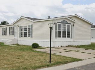 300 Oak Ln, Flint, MI 48506