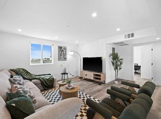 1377 W 36th Pl #PRIVATEROOM3, Los Angeles, CA 90007