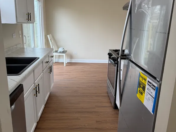 1039 Pheasant Run Ln, Aurora, IL 60504