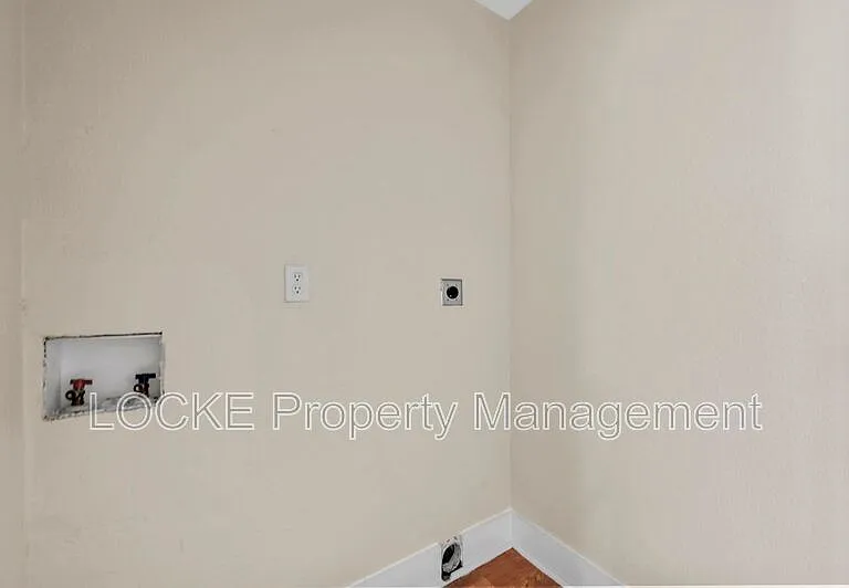 1016 E Arlington Ave #D — Photo 12