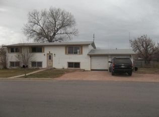 1865 Degeest Dr, Rapid City, SD 57703