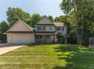 7965 Howard St, Whitmore Lake, MI 48189