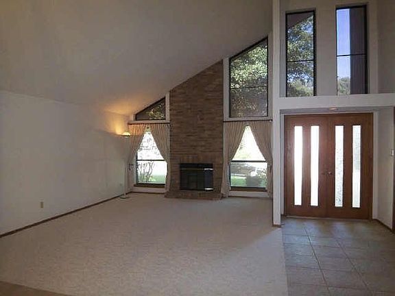 2nd image of 2515 Laurel Valley Ln