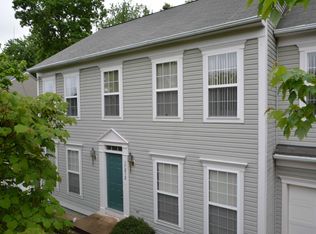 17212 Larkin Dr, Dumfries, VA 22026