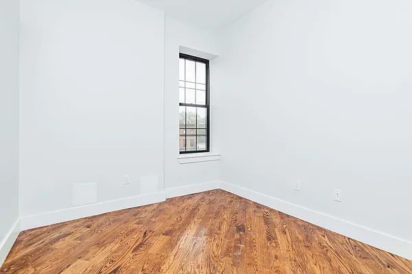 Rented by Nooklyn NYC LLC | media 36