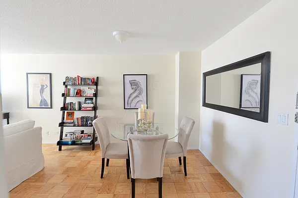 Rented by Peter Ashe | media 5