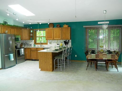 4th image of 2790 Glassgo Dr