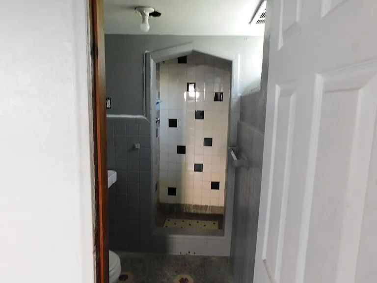 11539 Lakepointe St — Photo 12